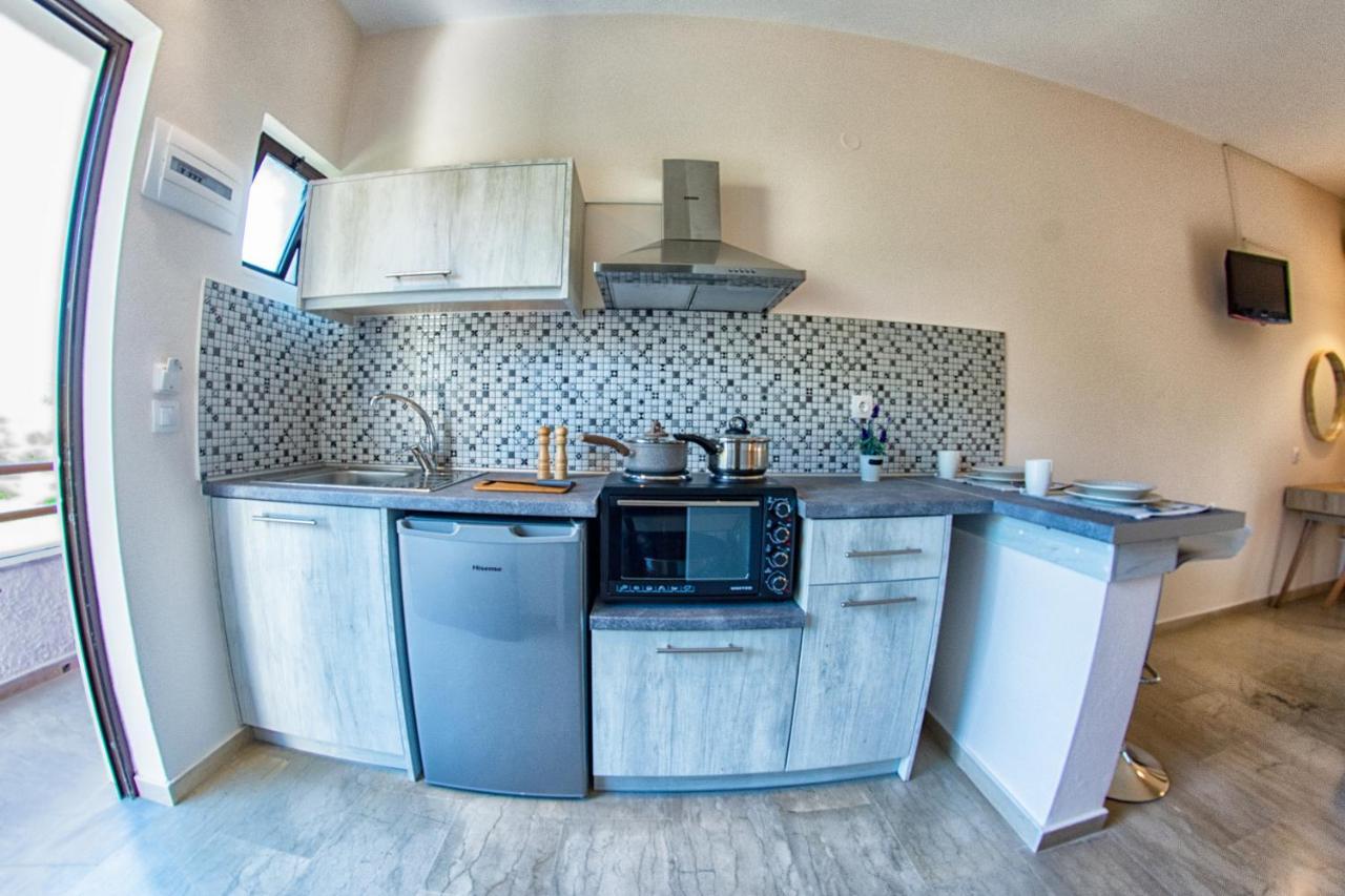 Costas Apartments Mesongi Luaran gambar